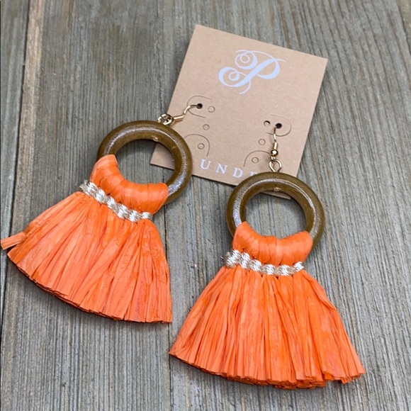Plunder Jewelry - ✨Plunder Orange Everette Raffia Earrings